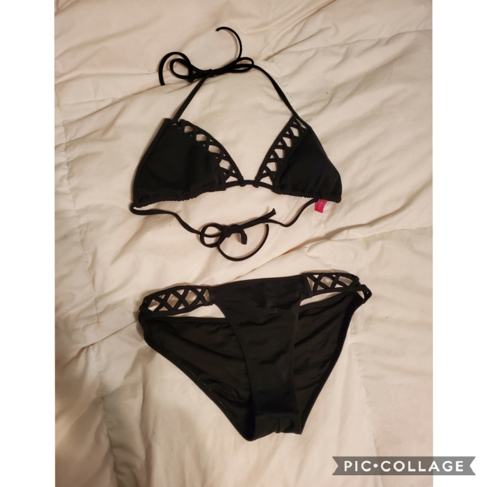 Black Pattern Bikini Set